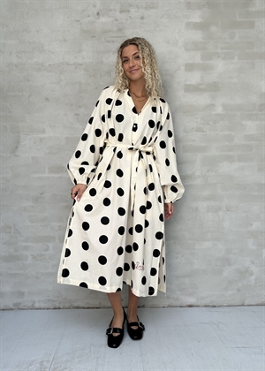 Lara kjole Black Dot Sissel Edelbo 